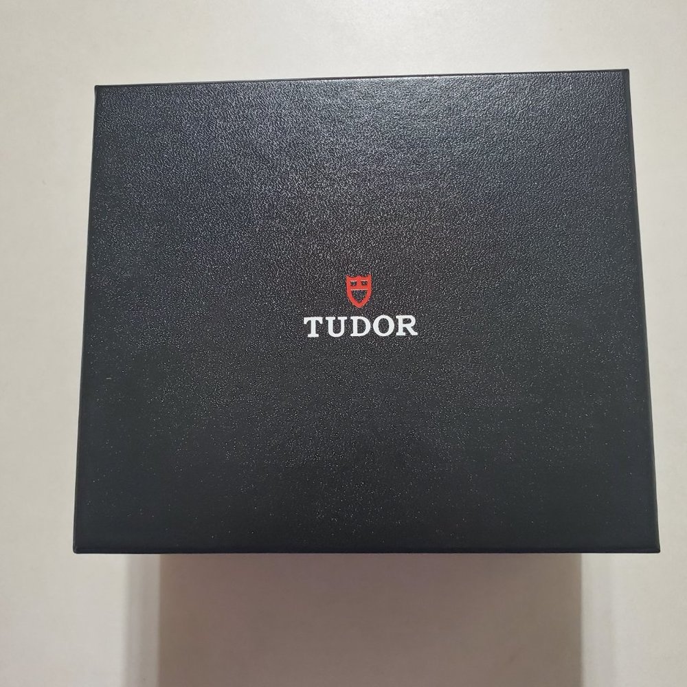 Tudor Black Bay Men's Watch -79230N W/ Box & Docs - Picture 3 of 7